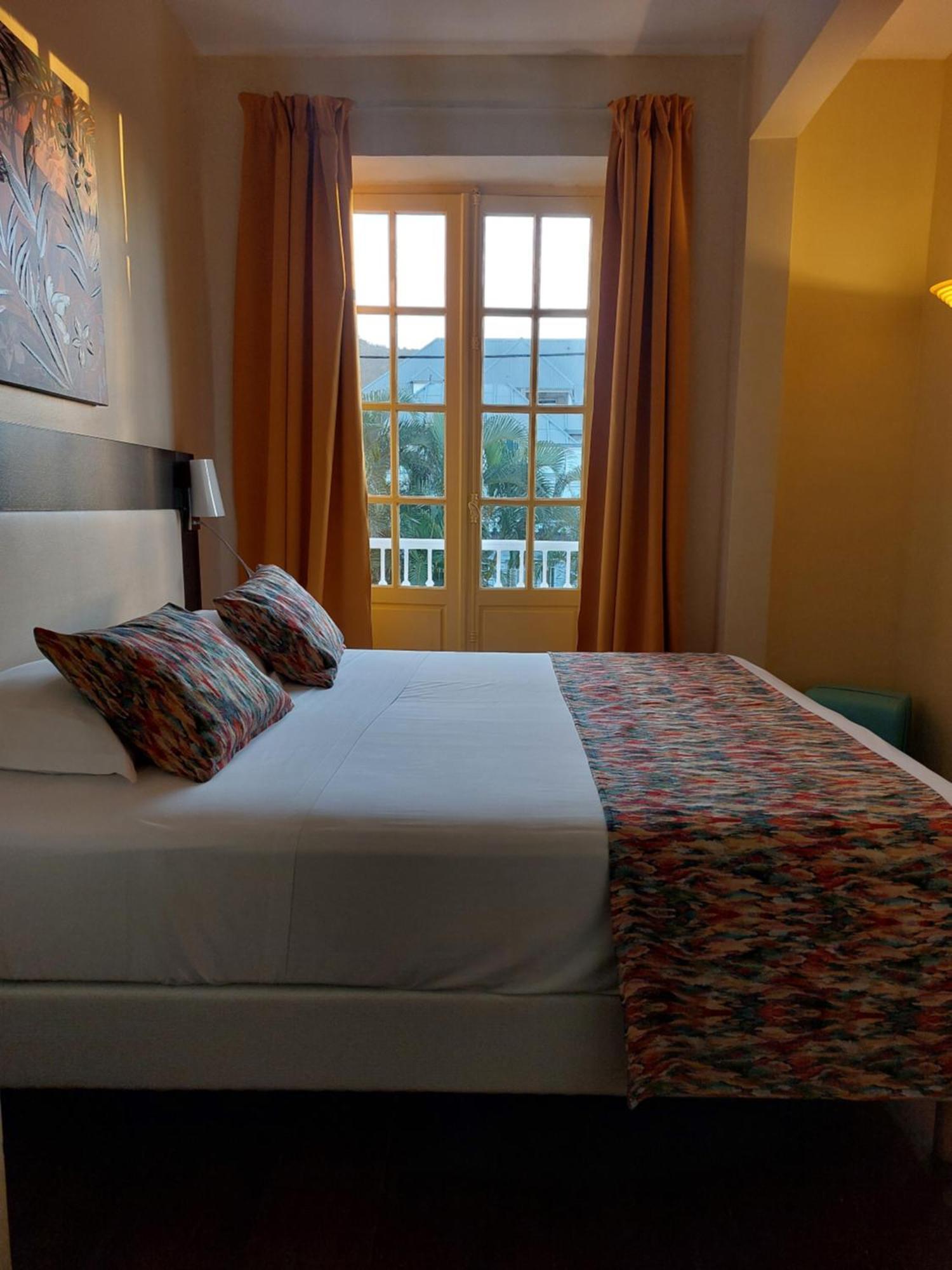 Hotel Le Juliette Dodu- Le Charme D'Un Monument Historique Saint-Denis Exteriér fotografie